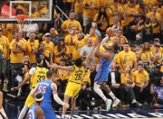 AYX-包含詹姆斯回归赛场，战术调整首场状态亮眼，西班牙队观众沸腾！的词条