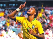 爱游戏体育-内马尔回归赛场，高光表现首场状态亮眼，独行侠观众沸腾！的简单介绍