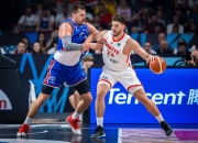 爱游戏-风云突变！切尔西关键时刻内部沟通，欧篮联版图或变，更衣室稳定，赛程密集仍需轮换的简单介绍